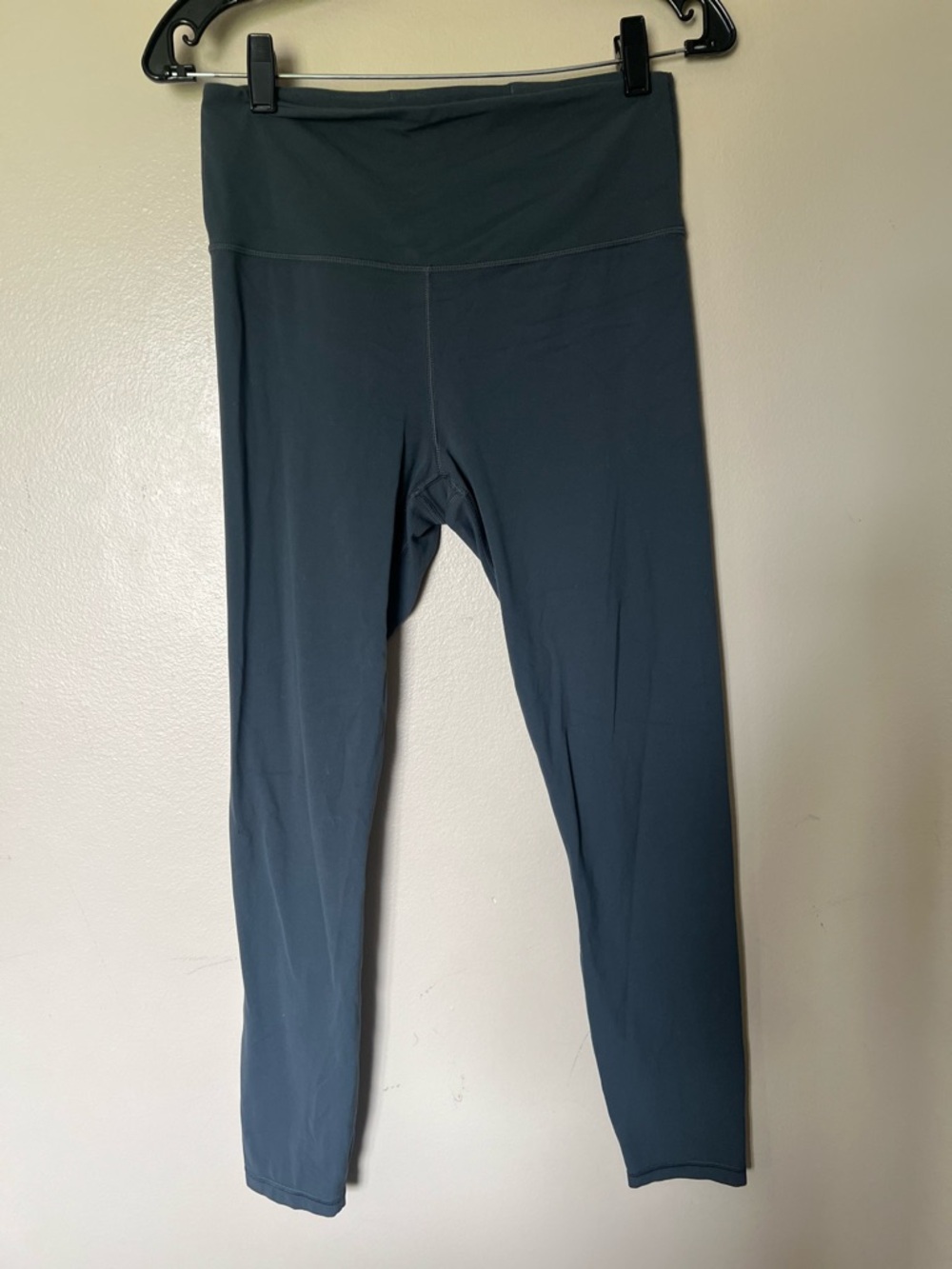 Athleta Dark Gray/Green Ultra High Rise Elation 7/8 Length Leggings